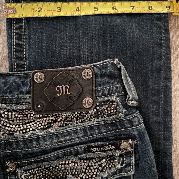Miss Me Jeans size 30x32 Crystal yoke & flap pockets, boot cut, whisker fading. - Picture 7 of 9